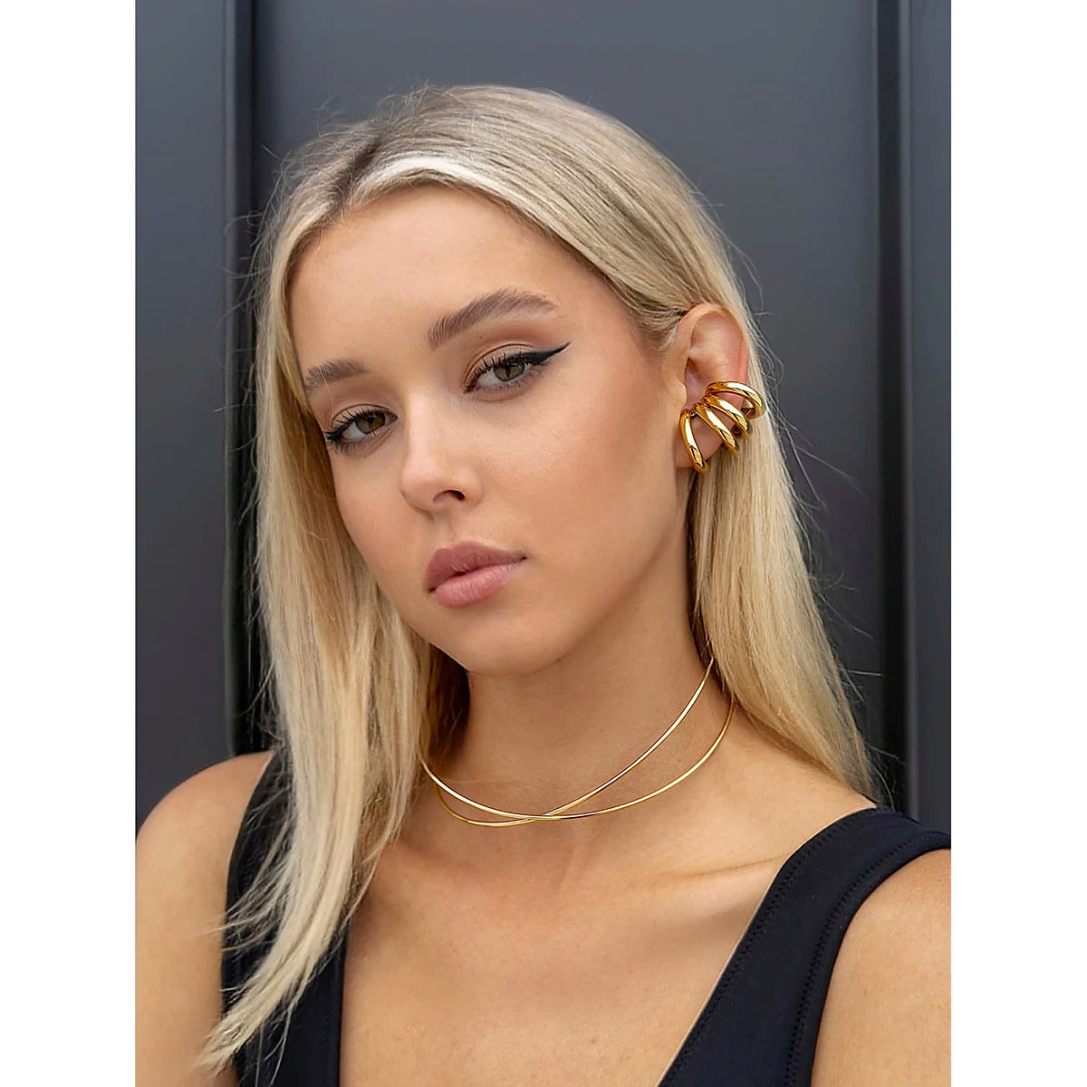 Angela, The Twist Metal Stud Earrings