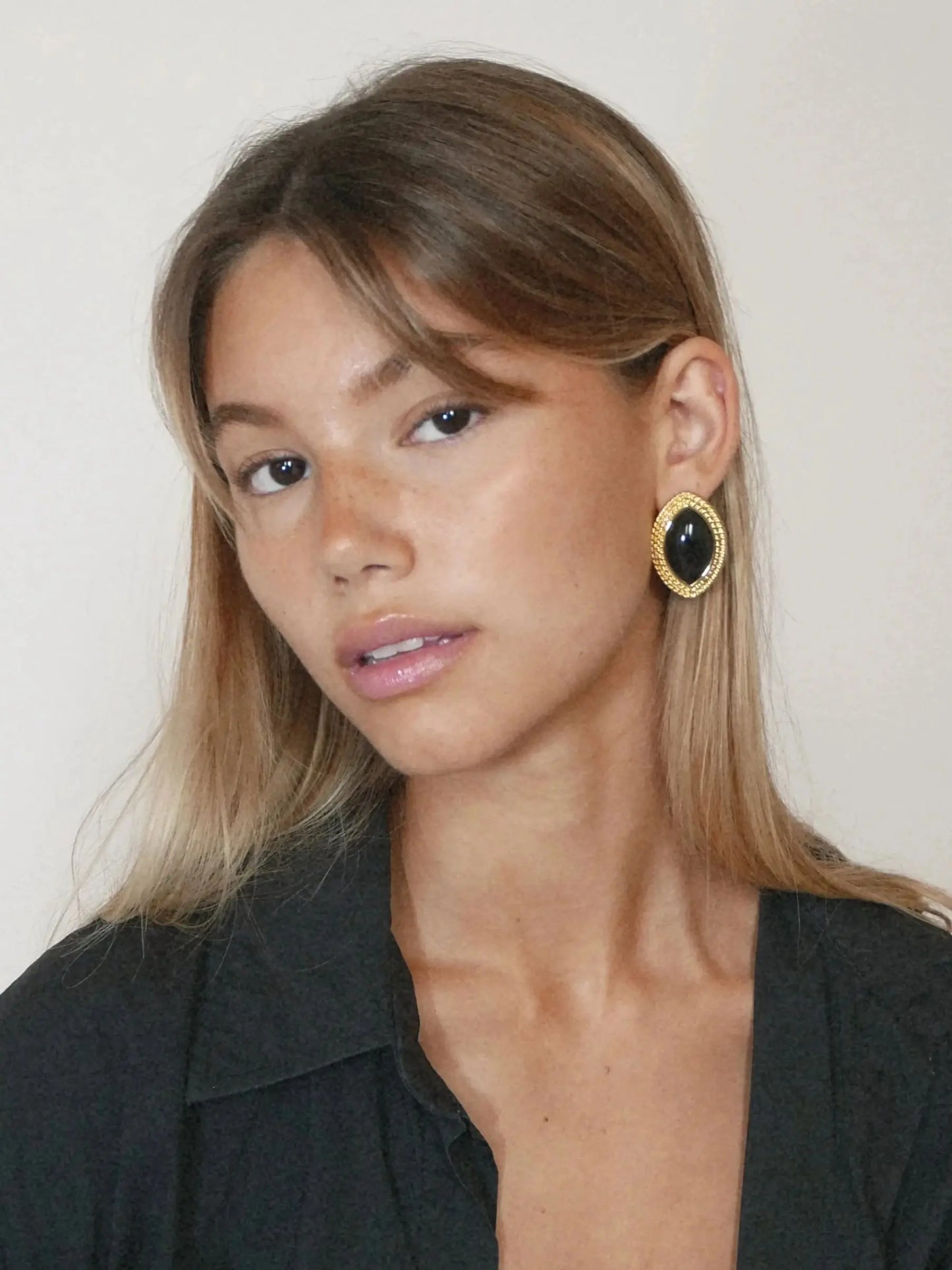 Valentina, The Vintage Earrings